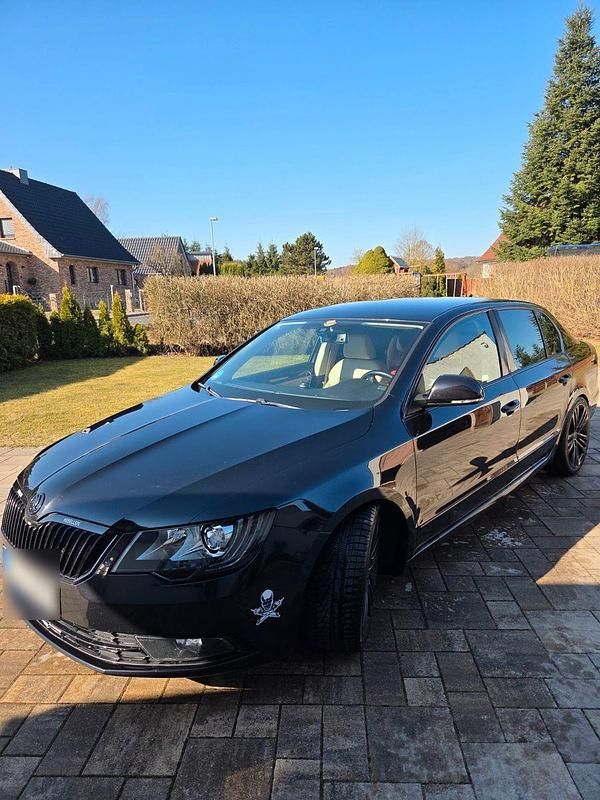 Gebraucht Skoda Superb Elegance 260 PS (191 kW) 2013 Schwarz Limousine