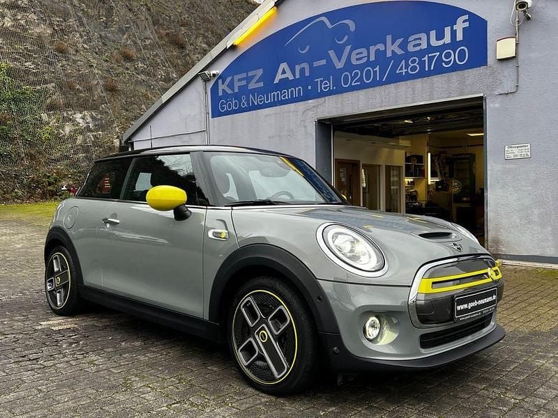 Grau Gebraucht 2020 Mini Cooper SE Kleinwagen | 14.800 € (Guter Preis) - Bild 1/4