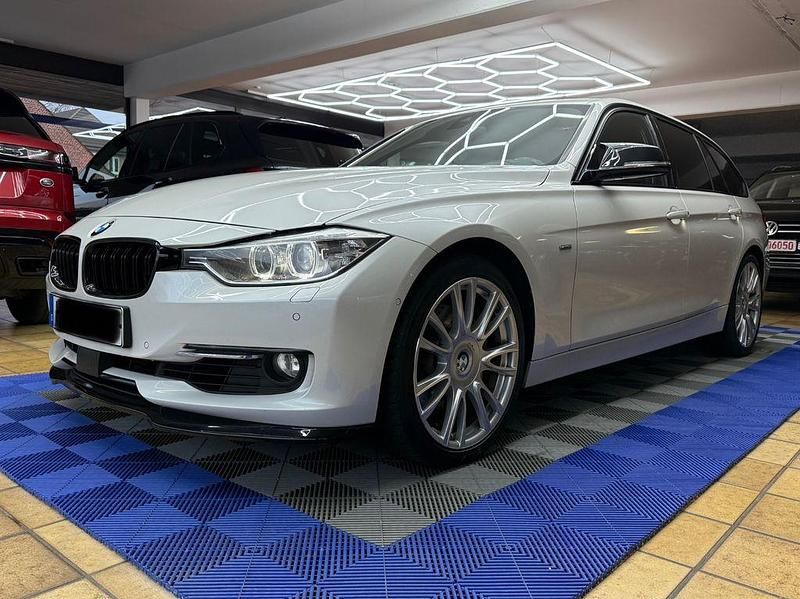 Gebraucht BMW 330 Luxury Line 286 PS (210 kW) 2013 Weiß Kombi