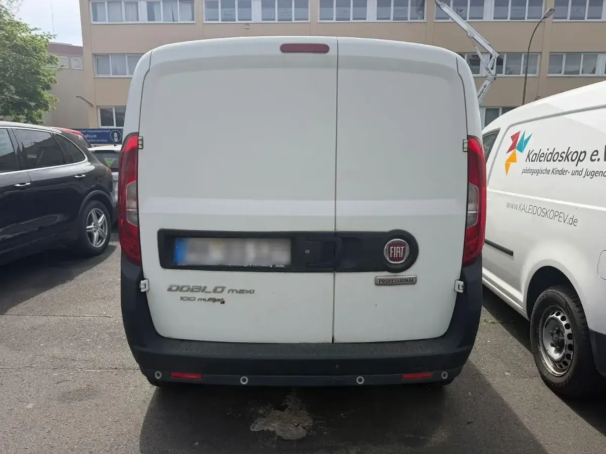 Gebraucht Fiat Doblò 101 PS (74 kW) 2016 Weiß Van / Kleinbus