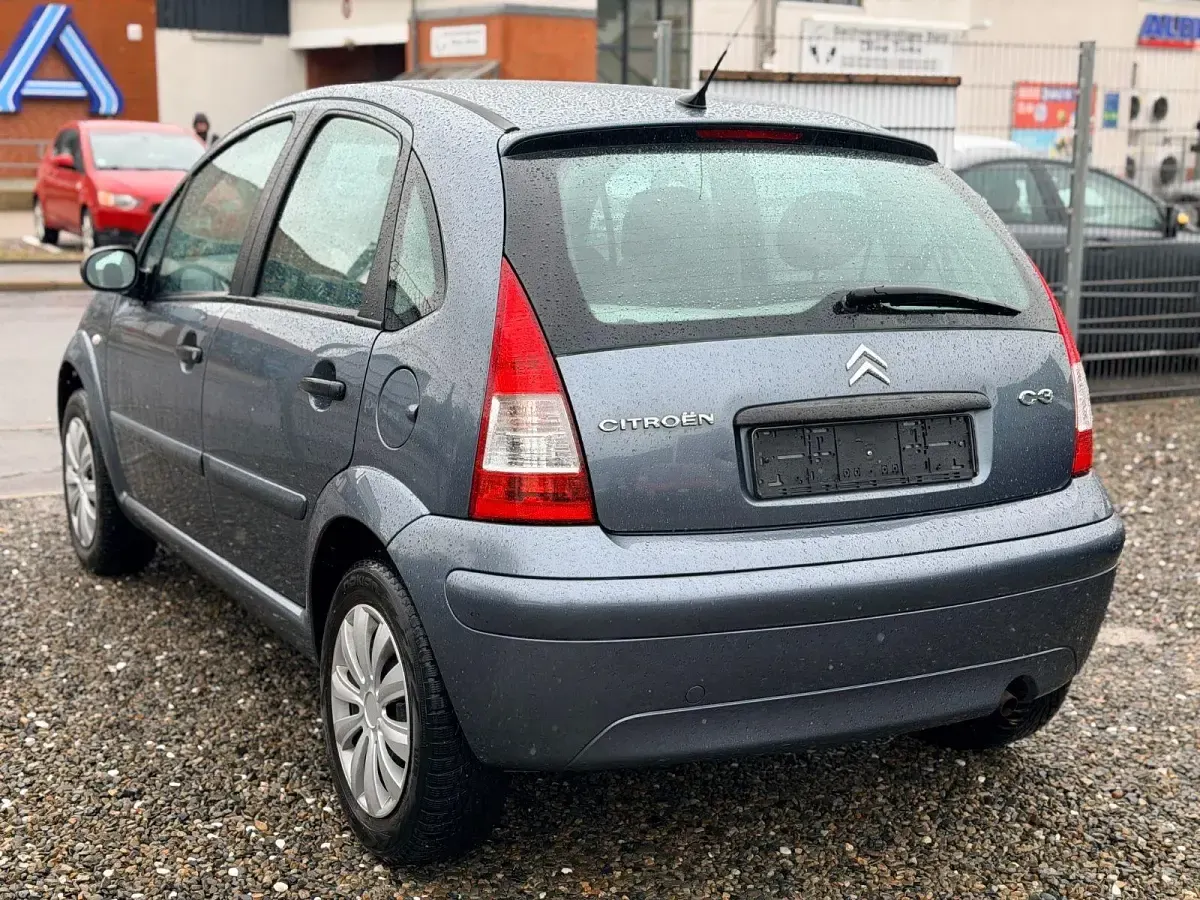 Gebraucht Citroën C3 Comfort 88 PS (64 kW) 2008 Grau Kleinwagen