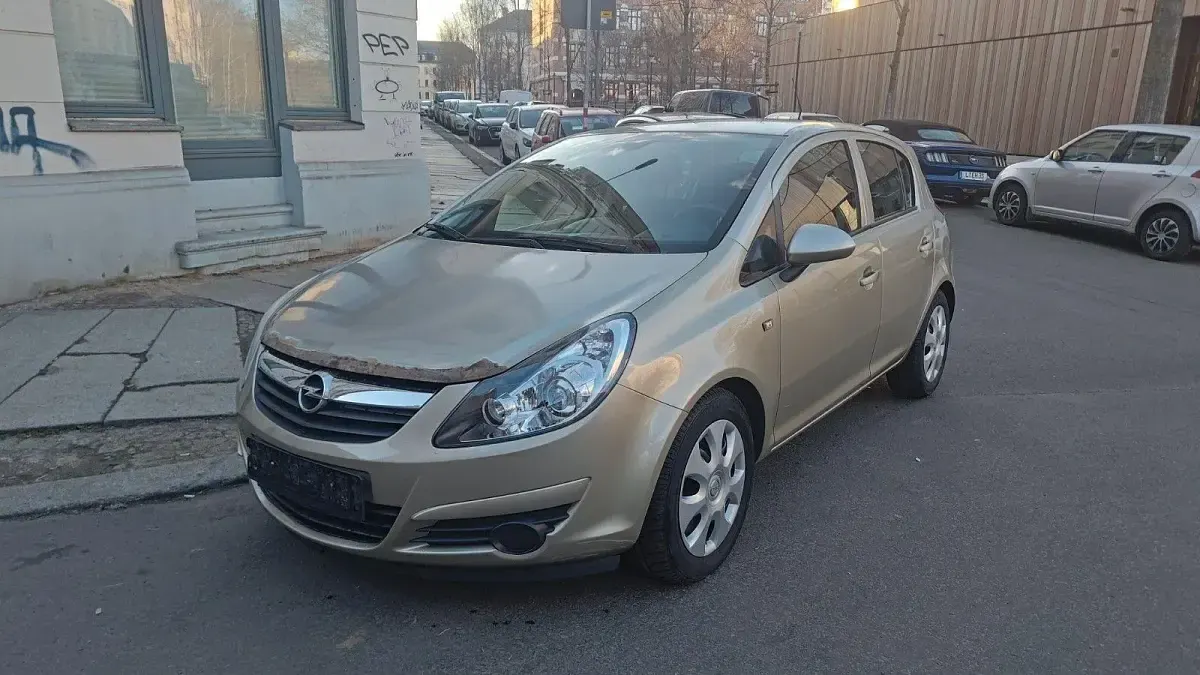Usata Opel Corsa 80 CV (58 kW) 2009 Beige Utilitaria