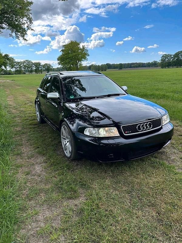 Second-hand Audi RS4 381 CP (280 kW) 2000 Negru Break