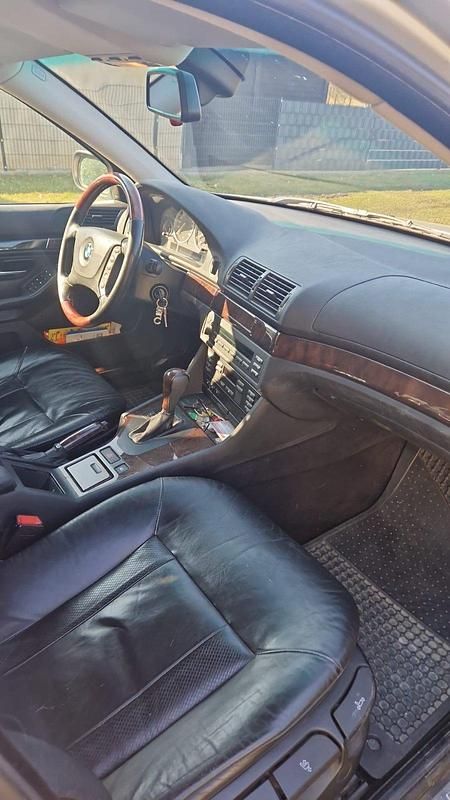 Gebraucht BMW 525 192 PS (141 kW) 2003 Silber Kombi