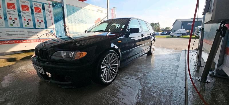 Schwarz Gebraucht 2003 BMW 330 M Sport Kombi | 2.700 € (Superpreis) - Bild 1/4