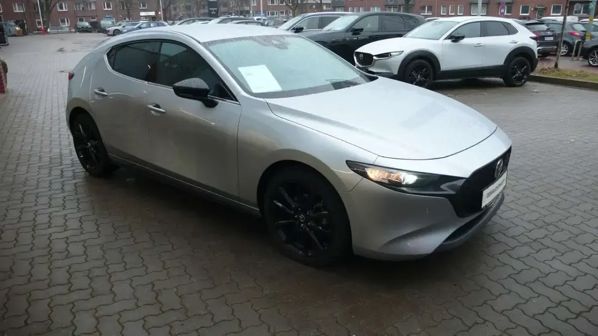 Gebraucht Mazda 3 Homura-Line 186 PS (136 kW) 2023 Silber Limousine