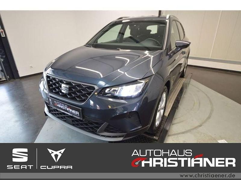 Grau Gebraucht 2022 Seat Arona FR SUV | 17.999 € (Teuer) - Bild 1/4