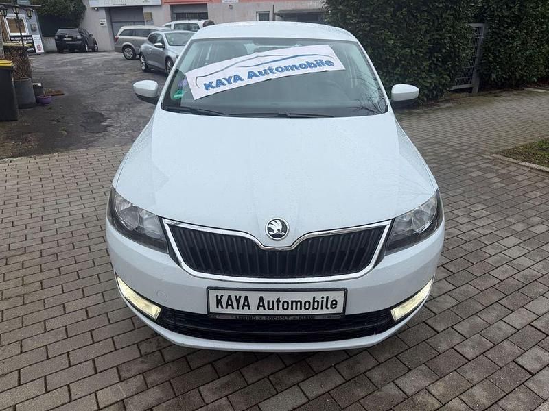 Gebraucht Skoda Rapid Ambition 90 PS (66 kW) 2016 Weiß Kleinwagen