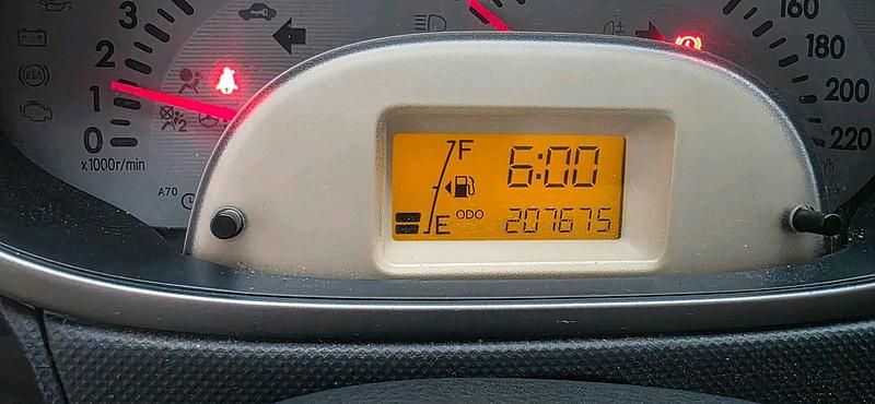 Gebraucht Daihatsu Sirion 65 PS (47 kW) 2008 Rot Kleinwagen