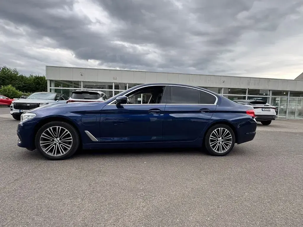 Gebraucht BMW 530e Shadowline 252 PS (185 kW) 2019 Blau Limousine
