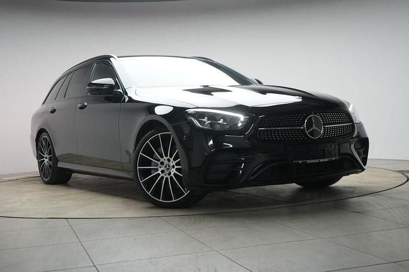 Gebraucht Mercedes E220 AMG 200 PS (147 kW) 2022 Schwarz Limousine