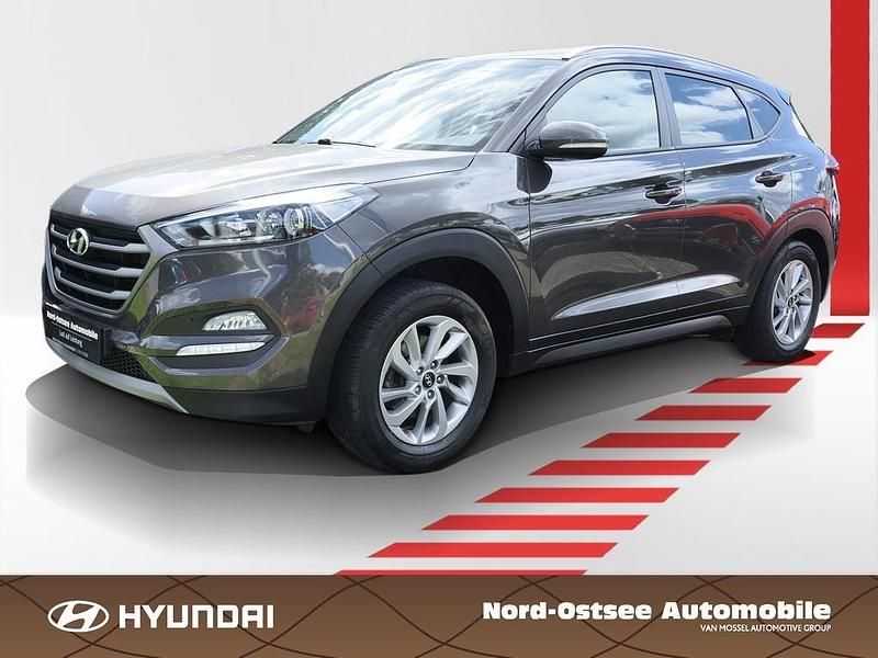 Moon rock / met Gebraucht 2017 Hyundai Tucson Trend SUV | 13.990 € (Fairer Preis) - Bild 1/4