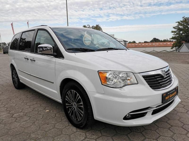 Gebraucht Lancia Voyager S 177 PS (130 kW) 2015 Weiß Van / Kleinbus