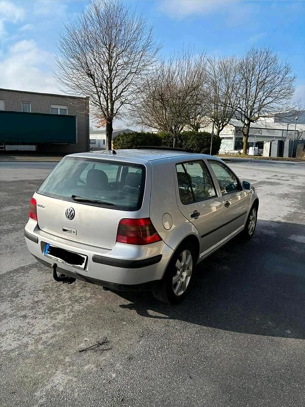 Gebraucht VW Golf IV Edition 75 PS (55 kW) 2001 Silber Kleinwagen