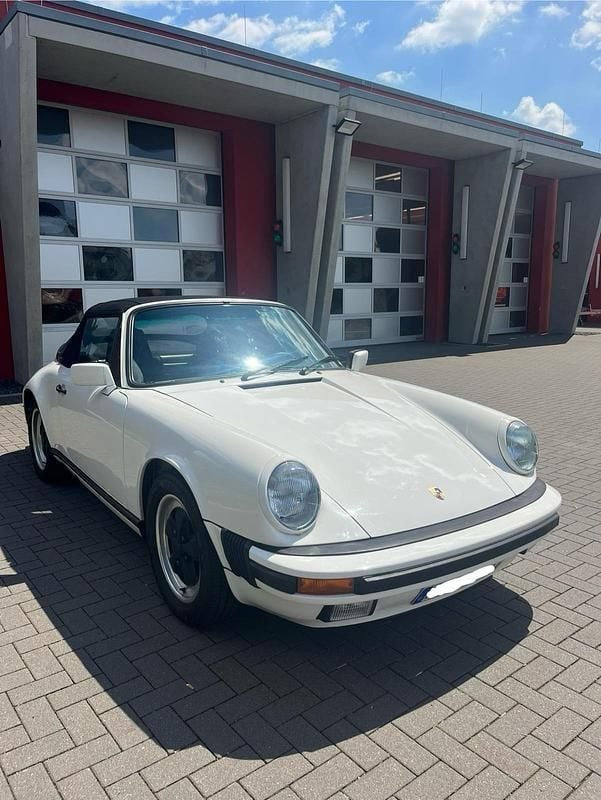 Weiß Gebraucht 1986 Porsche 911 Carrera Cabriolet Cabrio | 66.400 € - Bild 1/4