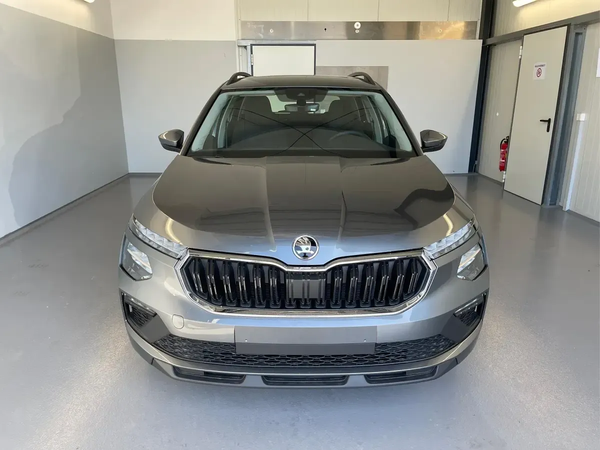 Neu Skoda Kamiq Selection 116 PS (85 kW) 2025 [5x5x] graphit grau metallic SUV