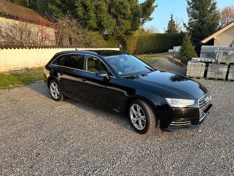 Gebraucht Audi A4 Sport 150 PS (110 kW) 2016 Schwarz Kombi