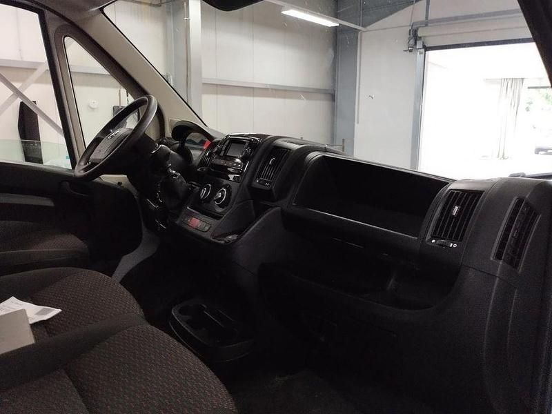 Gebraucht Opel Movano 165 PS (121 kW) 2024 Weiß Van