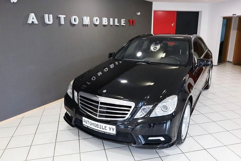 Schwarz Gebraucht 2009 Mercedes E350 AMG line Limousine | 12.990 € (Etwas zu teuer) - Bild 1/4
