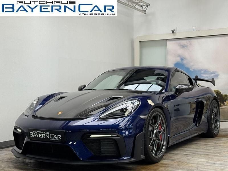 Enzianblau metallic Gebraucht 2023 Porsche 718 Cayman GT4 Coupé | 163.989 € (Guter Preis) - Bild 1/4