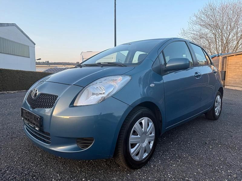 Gebraucht Toyota Yaris 87 PS (63 kW) 2008 Blau Kleinwagen