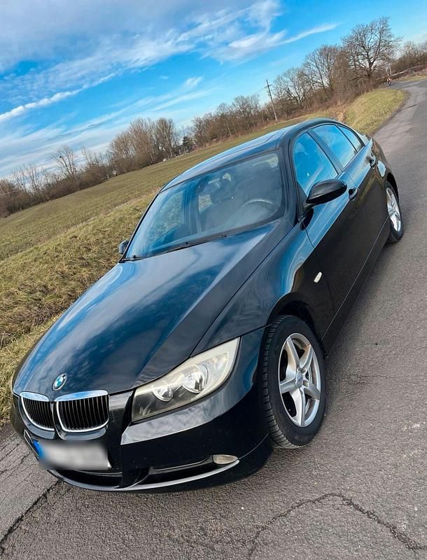 Schwarz Gebraucht 2007 BMW 318 Limousine | 2.900 € (Guter Preis) - Bild 1/4