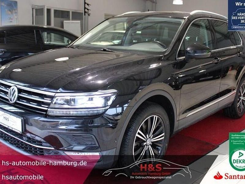 Deep black perleffekt Gebraucht 2017 VW Tiguan Highline SUV | 23.400 € (Fairer Preis) - Bild 1/4