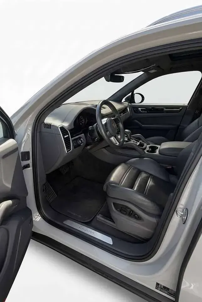 Gebraucht Porsche Cayenne 462 PS (339 kW) 2022 Grau SUV