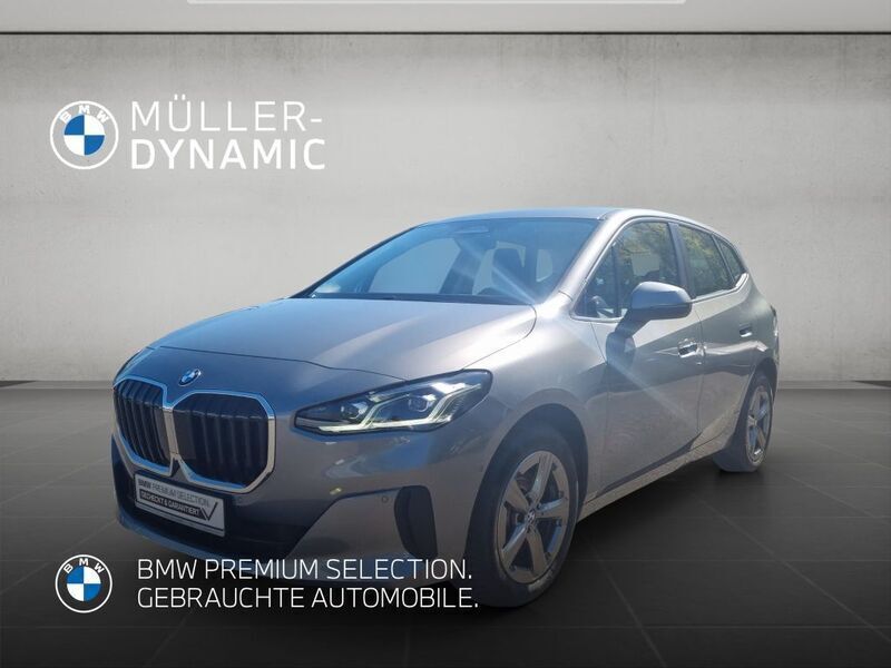Grau Gebraucht 2023 BMW 218 Active Tourer Efficient Dynamics Van / Kleinbus | 30.660 € (Guter Preis) - Bild 1/4