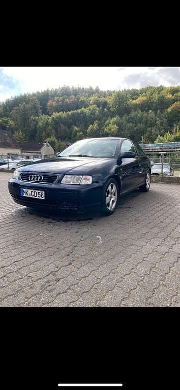 Blau Gebraucht 1999 Audi A3 Performance Limousine | 2.750 € (Etwas zu teuer) - Bild 1/4