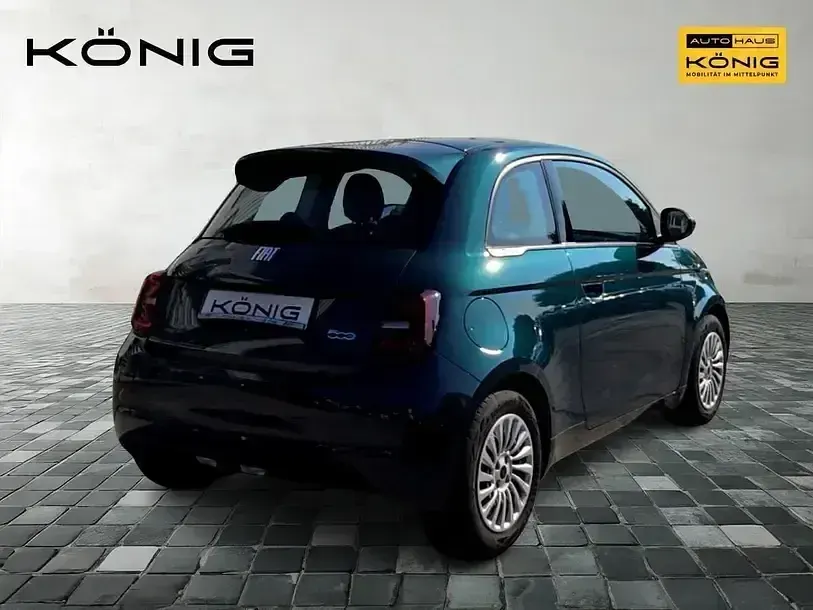 Gebraucht Fiat 500e Action 86 kW (118 PS) 2023 Grün Kleinwagen