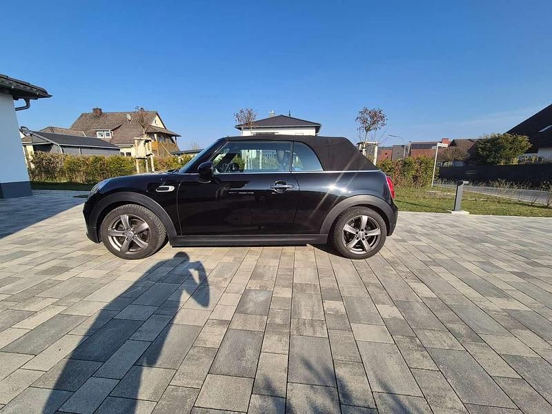 Gebraucht Mini Cooper D Cabriolet 116 PS (85 kW) 2016 Schwarz Cabrio