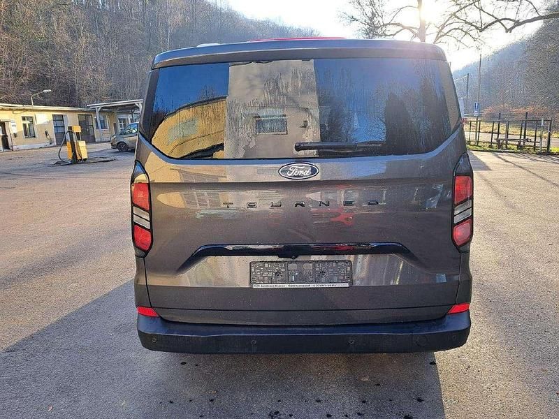Gebraucht Ford Tourneo Trend 136 PS (100 kW) 2024 Magneticgrau (metallic) Van / Kleinbus