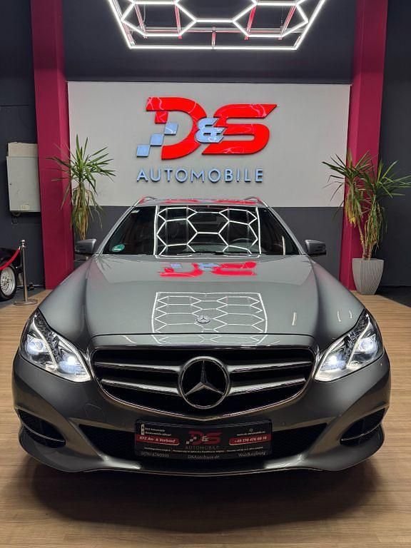 Gebraucht Mercedes E350 258 PS (189 kW) 2014 Silber Limousine