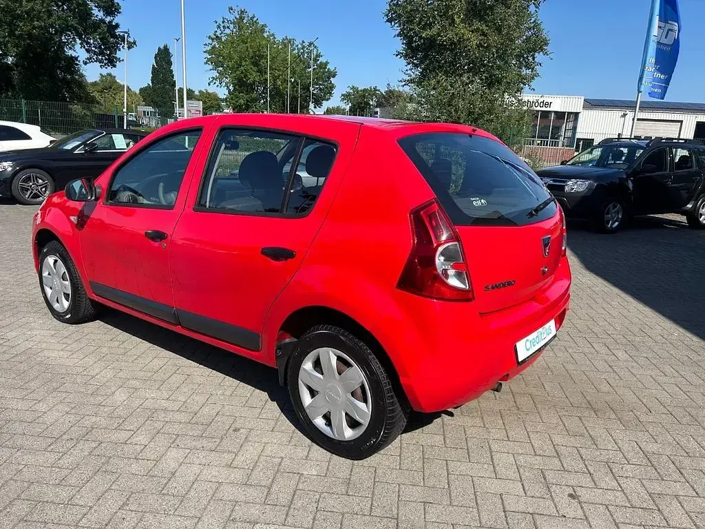 Gebraucht Dacia Sandero Ambiance 75 PS (55 kW) 2011 Rot Limousine
