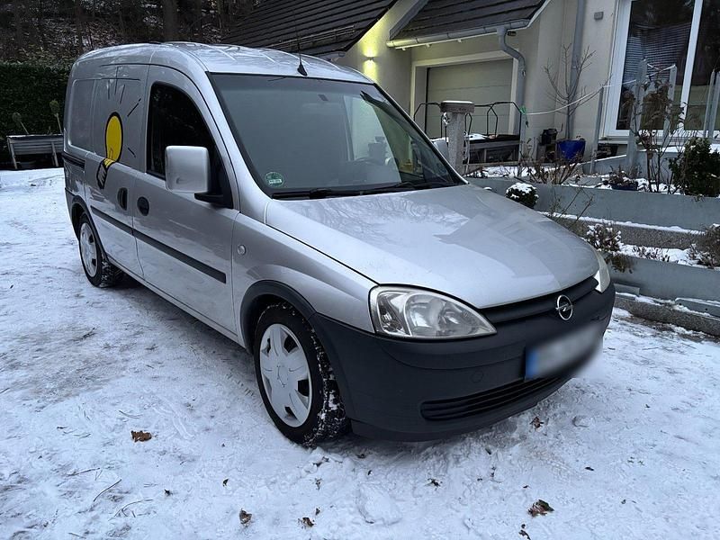 Silber Gebraucht 2010 Opel Combo Van / Kleinbus | 2.465 € (Fairer Preis) - Bild 1/4