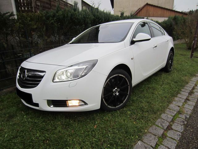 Gebraucht Opel Insignia Innovation 194 PS (142 kW) 2013 Weiß metallic Limousine