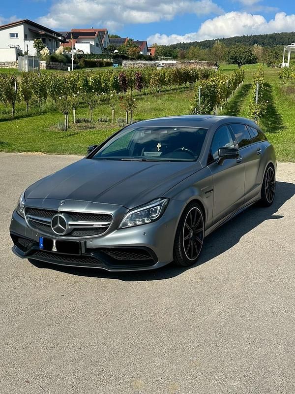 Grau Gebraucht 2018 Mercedes CLS63 AMG AMG Kombi | 59.500 € - Bild 1/4