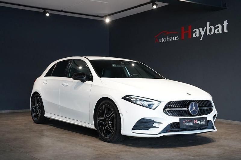 Weiß Gebraucht 2018 Mercedes A200 AMG Limousine | 23.450 € (Fairer Preis) - Bild 1/4