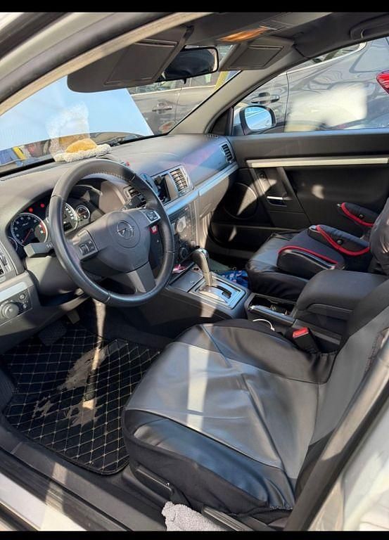 Gebraucht Opel Vectra 140 PS (102 kW) 2007 Silber Limousine