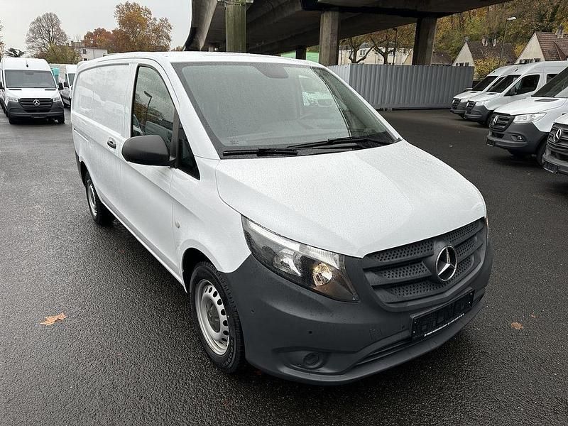 Gebraucht Mercedes Vito 136 PS (100 kW) 2019 Weiß Van