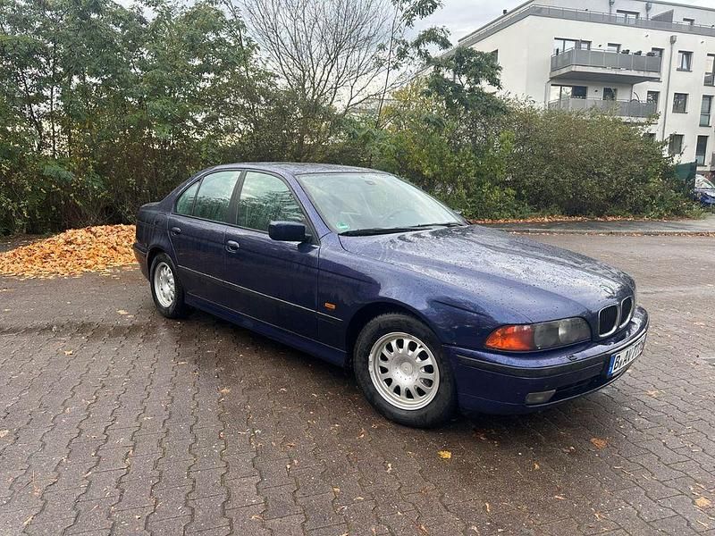 Gebraucht BMW 528 Basis 193 PS (141 kW) 1998 Blau Limousine