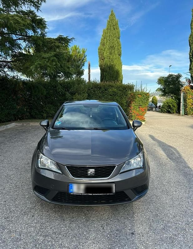 Grau Gebraucht 2014 Seat Ibiza Style Kleinwagen | 5.500 € (Etwas zu teuer) - Bild 1/4