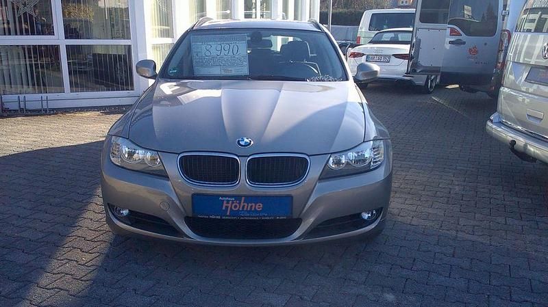 Gebraucht BMW 318 Comfort Edition 143 PS (105 kW) 2012 Beige Kombi