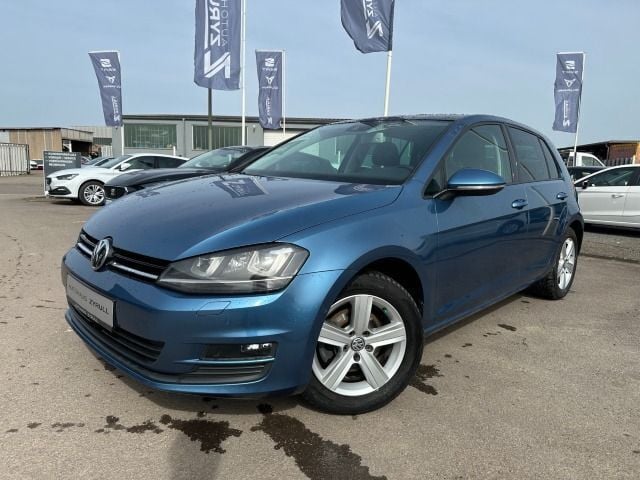 Blau Gebraucht 2014 VW Golf VII Comfortline Limousine | 9.990 € (Fairer Preis) - Bild 1/4