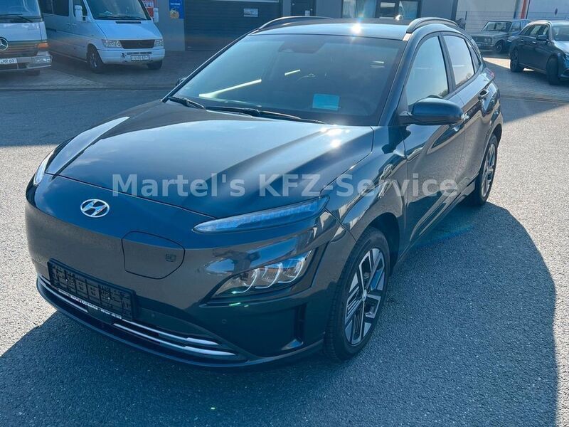 Dark knight / mic Gebraucht 2022 Hyundai Kona Trend SUV | 23.200 € (Etwas zu teuer) - Bild 1/4