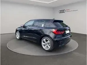 Gebraucht Audi A1 116 PS (85 kW) 2025 Schwarz (mythosschwarz metallic) SUV