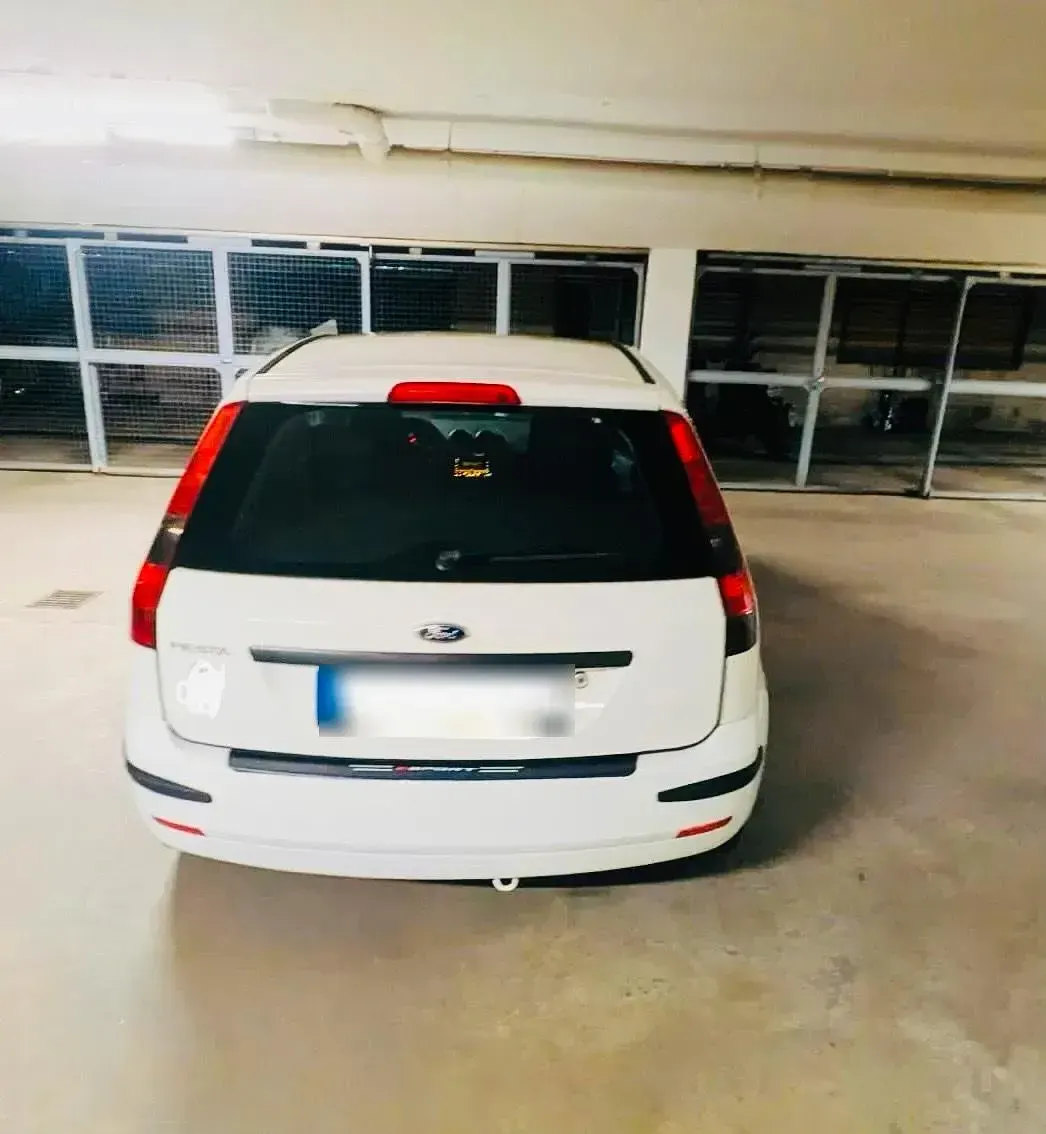 Gebraucht Ford Fiesta 80 PS (58 kW) 2003 Weiß Kleinwagen