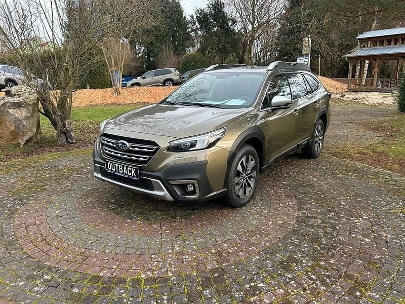Neu Subaru Outback Platinum 169 PS (124 kW) 2026 Grün Limousine