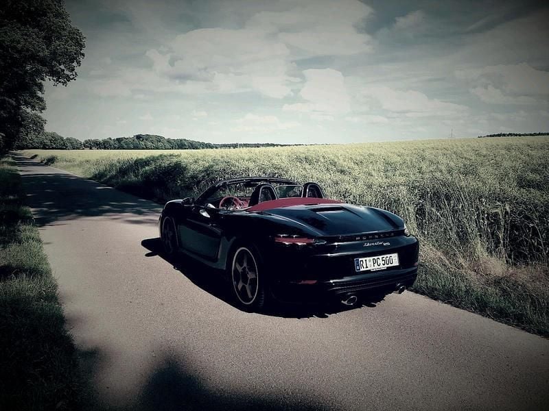 Schwarz Gebraucht 2021 Porsche Boxster Cabrio | 85.500 € (Guter Preis) - Bild 1/4